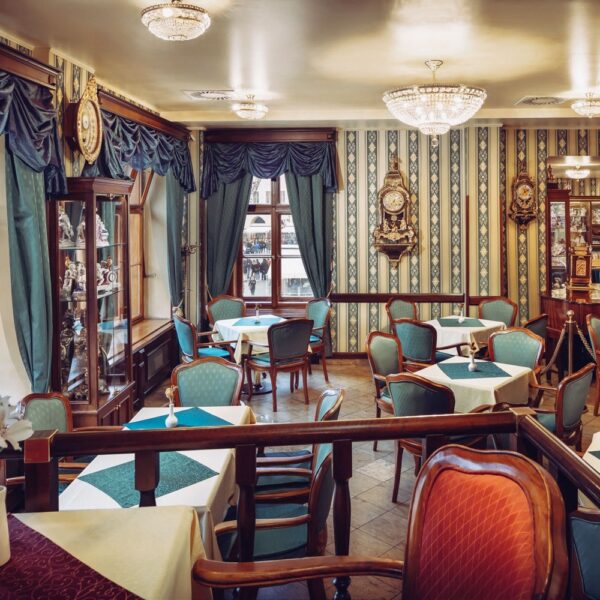 18_47_Cafegrandhotel_kavarna3_5c1b94a72723418_47_Cafegrandhotel_kavarna3