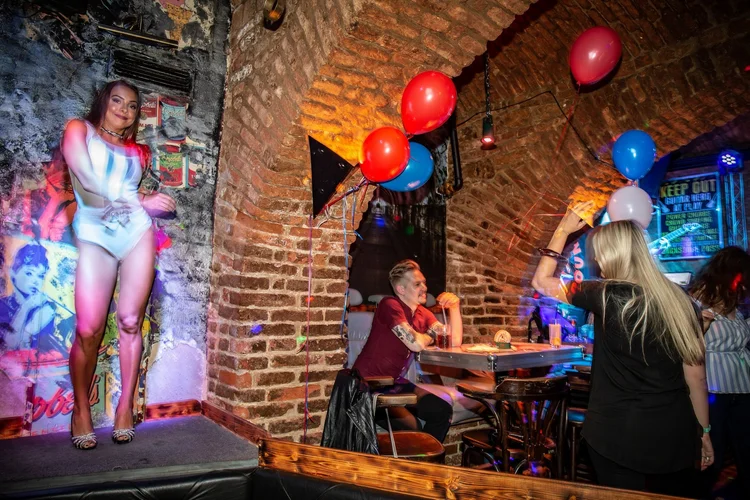 London+Underground+Bar+Opening++6
