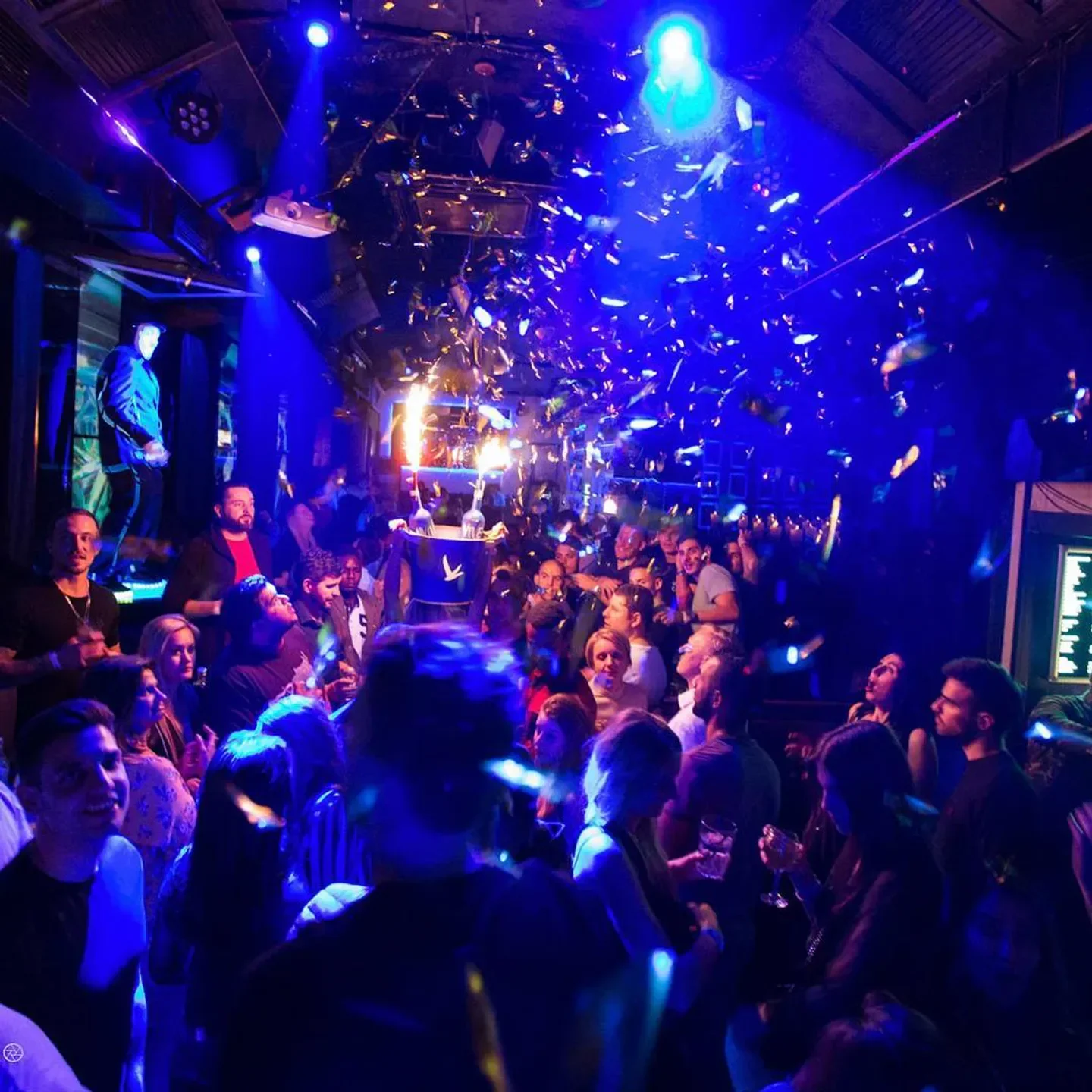 m1-lounge-and-club-prague-cover
