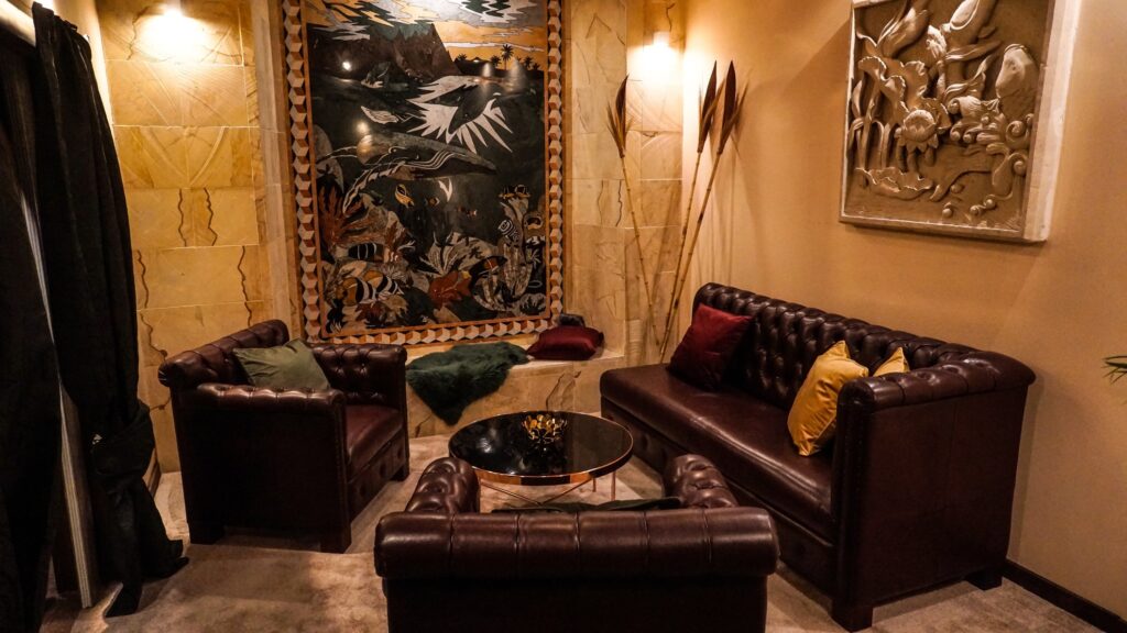 secret_lounge_sCjIEnW.jpg.1980x0_q85