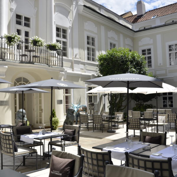 taittinger-courtyard-1-1920×1272