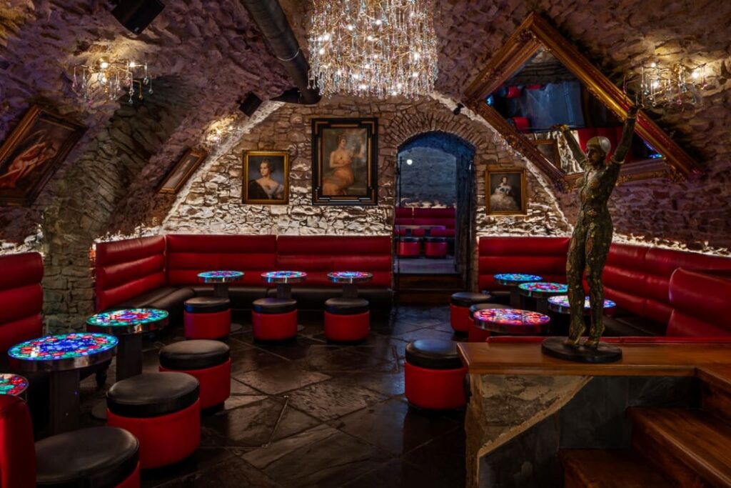 zlaty-strom-bar-prague-006