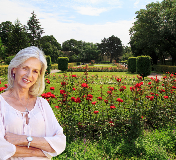 Prague Parks: blooming roses in Petřín Gardens, one of the city's most beautiful parks and gardens
